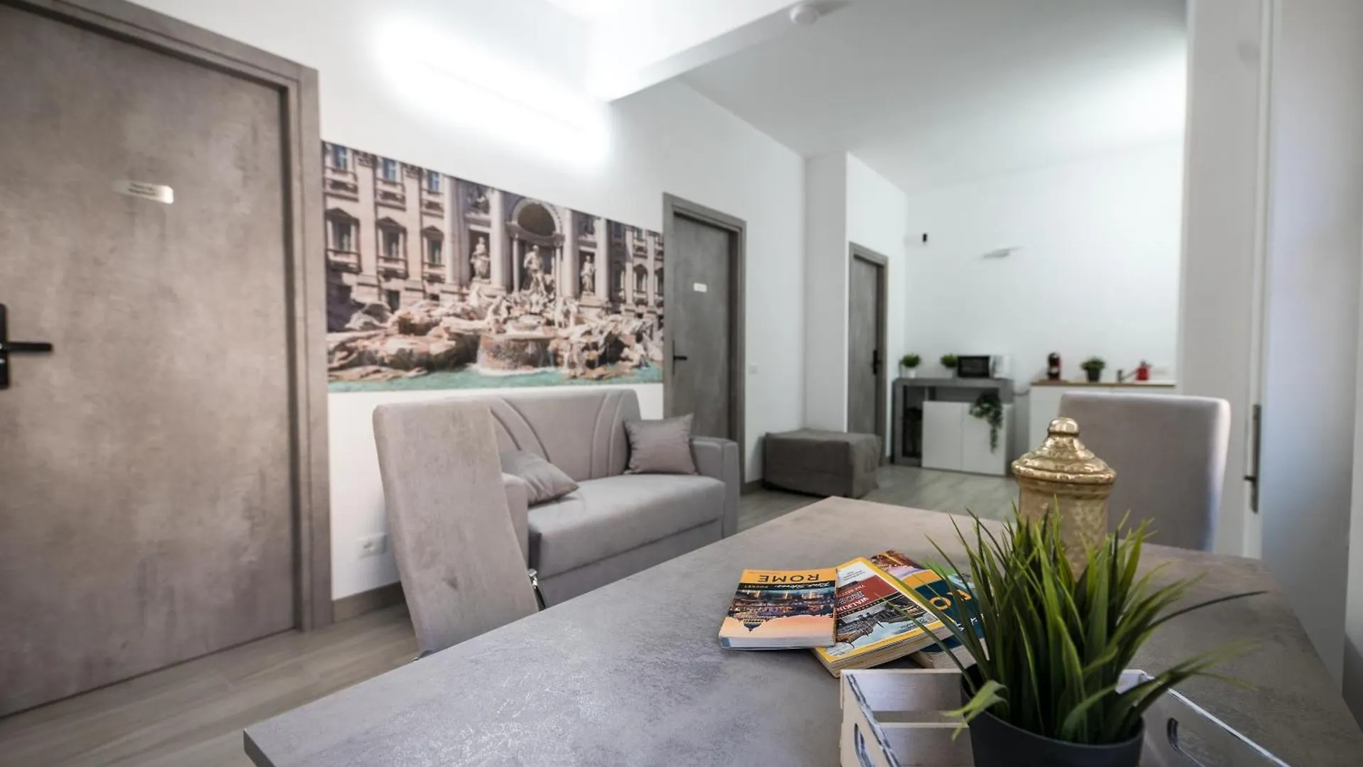 Domus Trevi Garbatella Otel Roma Konukevi
