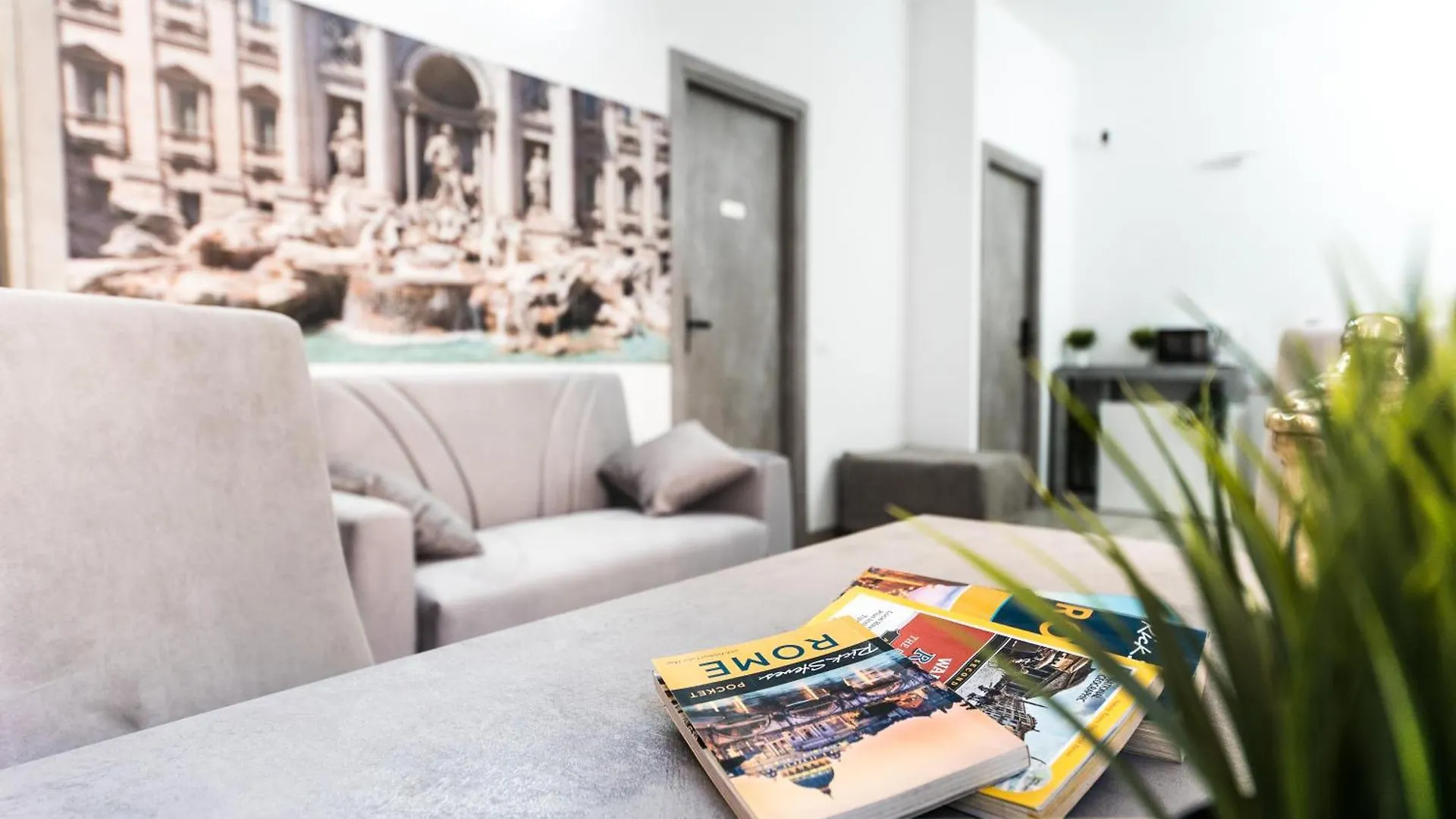 Domus Trevi Garbatella Hotel Rome 0*,  Italy