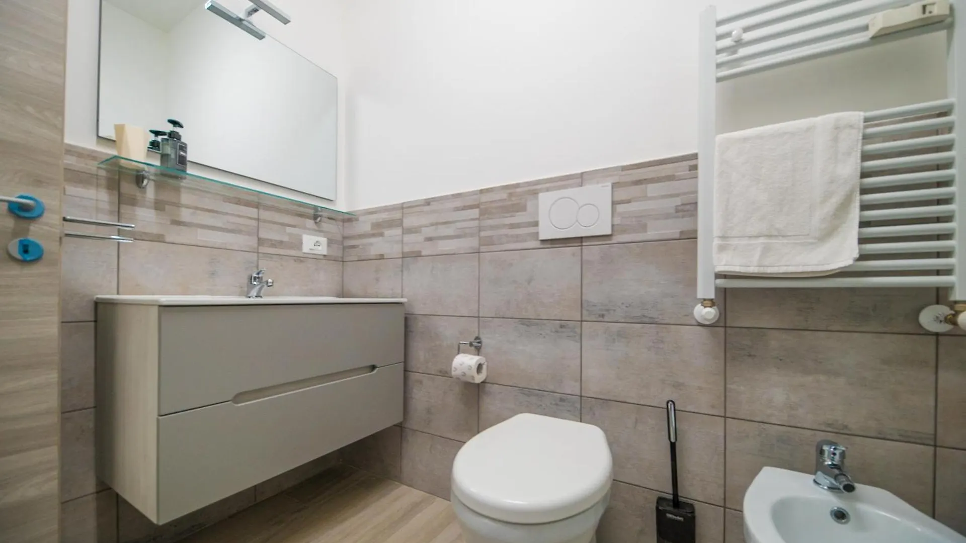Domus Trevi Garbatella Hotel Rome