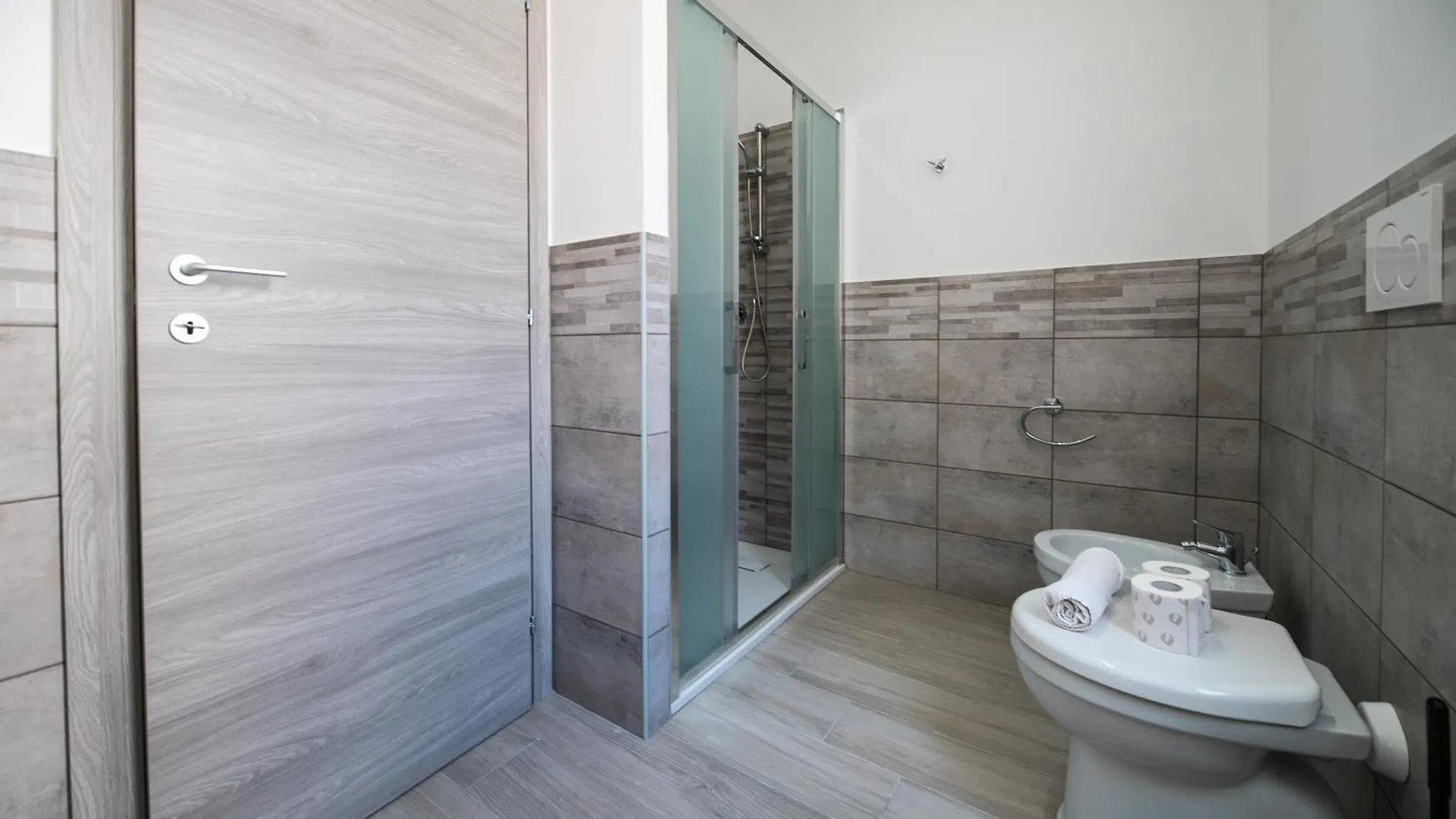 Domus Trevi Garbatella Hotel Rome Guest house