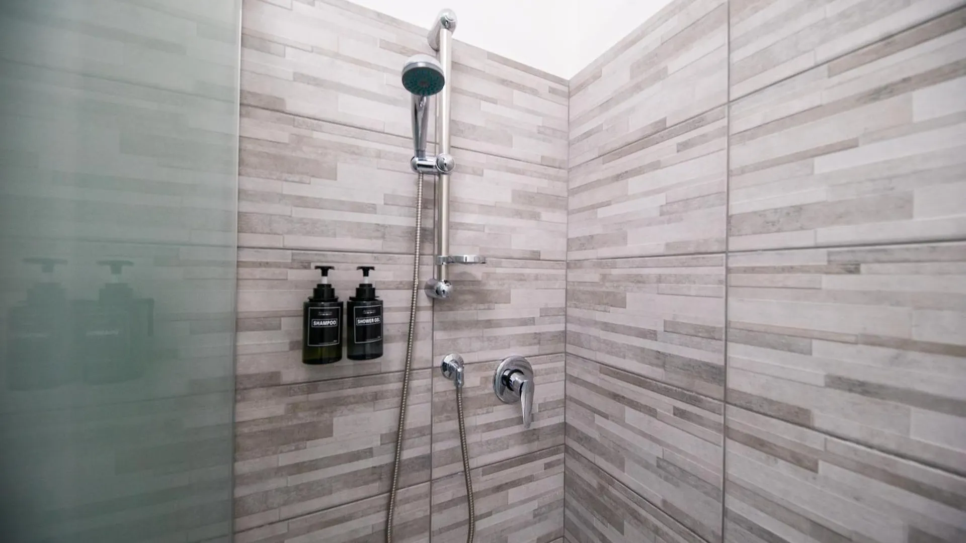 Domus Trevi Garbatella Hotel Rome 0*,