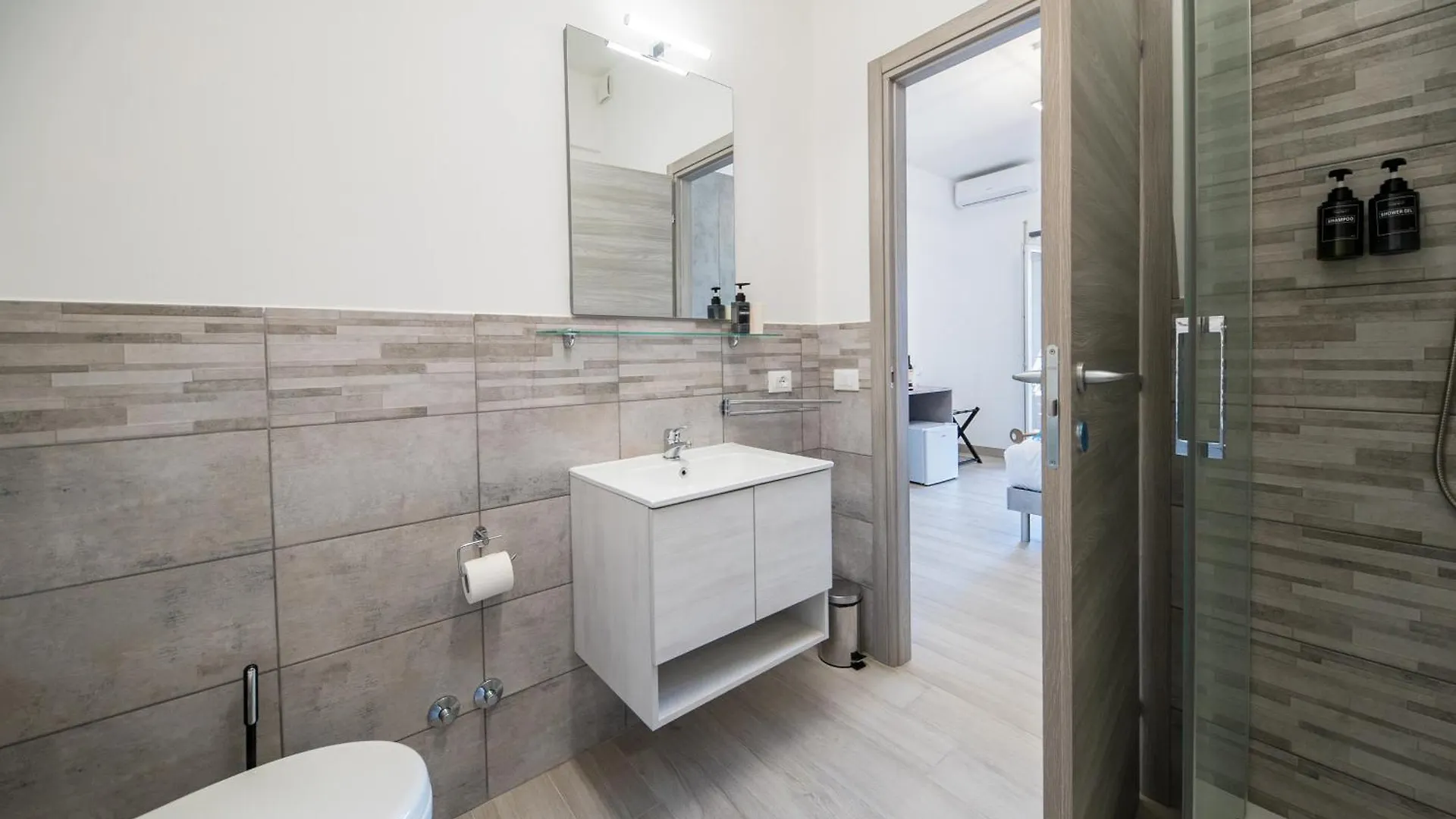 Domus Trevi Garbatella Hotel Rome Italy